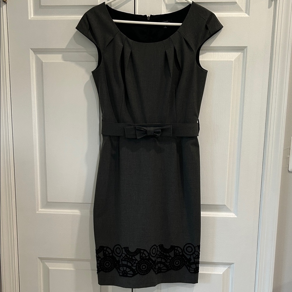 Tahari Dark Gray Cap Sleeve Sheath Dress with Bow Belt & Lace Hem - Size 4